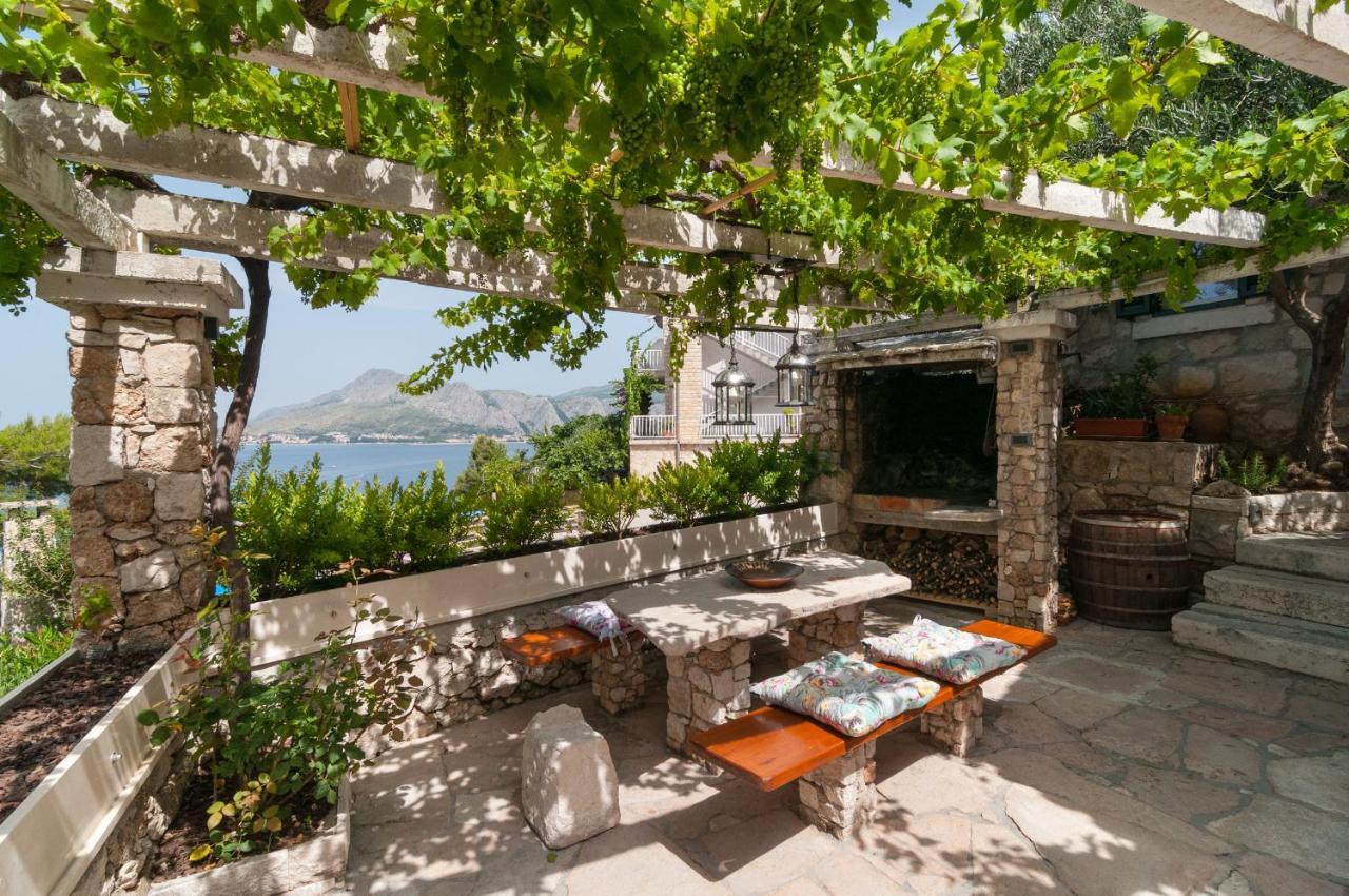 Apartments Larsen Omiš Exterior foto